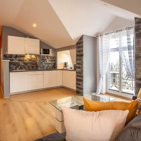 Apartment Z Sypialnia Przy Promenadzie 3 Balkony W Widokiem Na Morze Seaview Promenade Mit Meerblick Und 3 Balkonen Na Wyspie Swinemünde